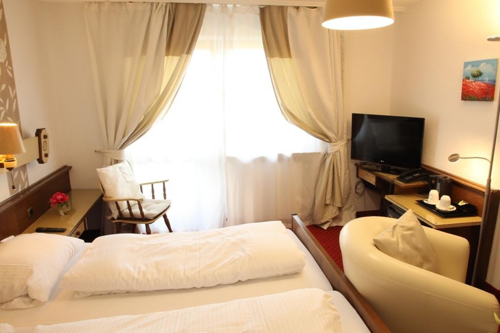 Kurhotel Wuerdinger Hof Bad Füssing Oda fotoğraf